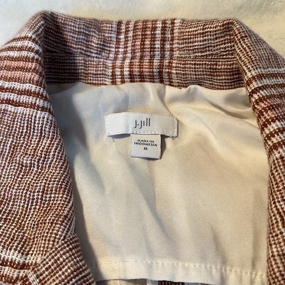 J. Jill boyfriend linen/cotton blazer - Picture 2 of 4